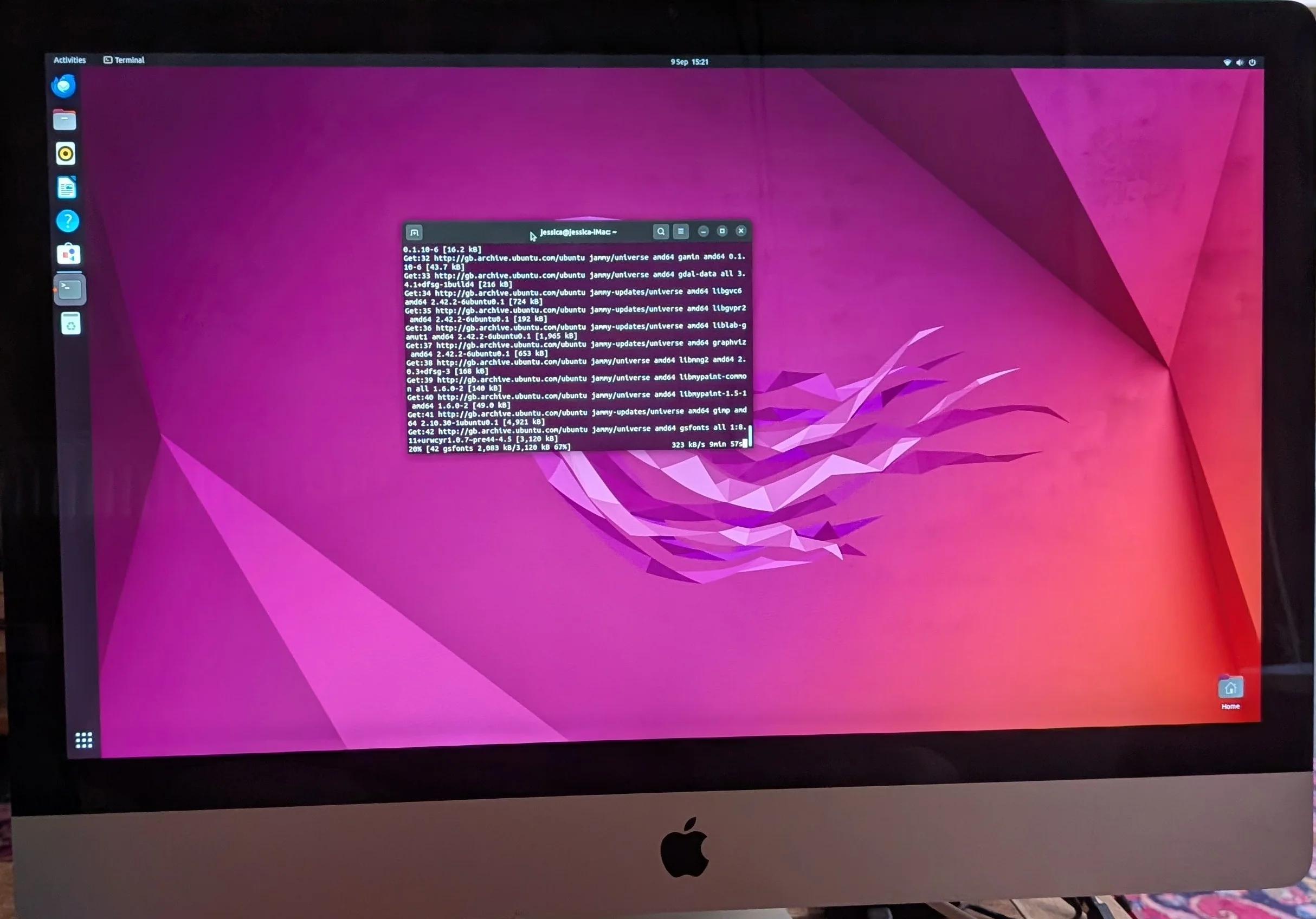 Ubuntu running on a 2011 iMac